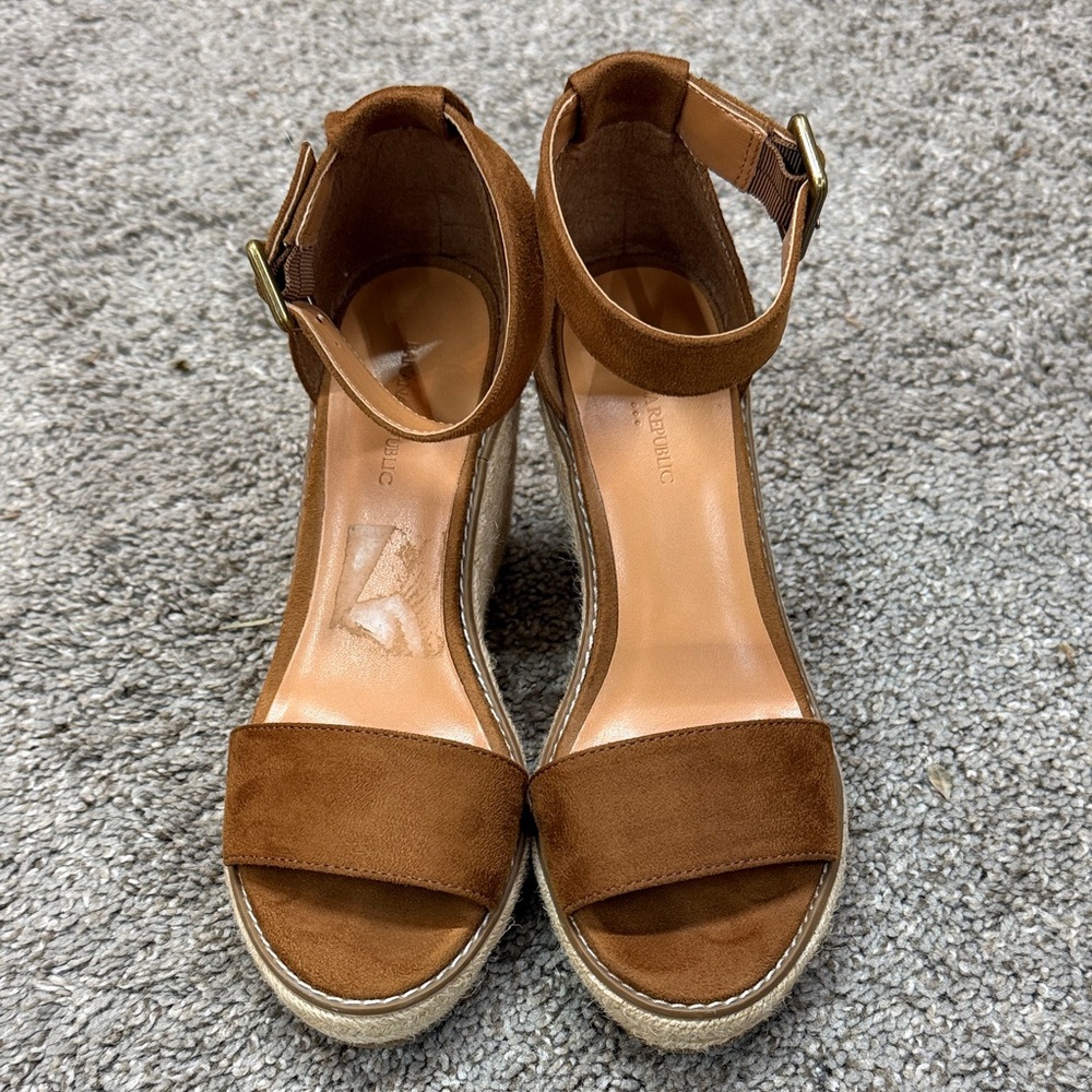 Banana Republic Cognac Brown Suede Women's Wedge Espadril Sandals